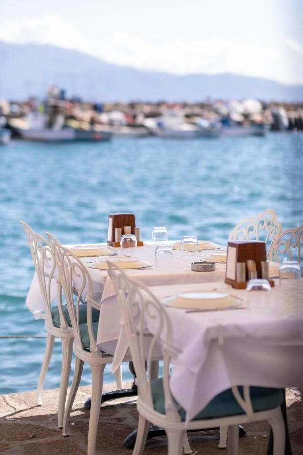Assos Troy Port Hotel Екстериор снимка